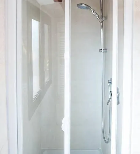 Attic Behind St. Mark's Square アパート