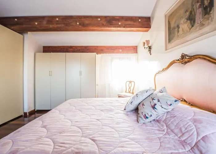 Attic Behind St. Mark's Square Apartmán